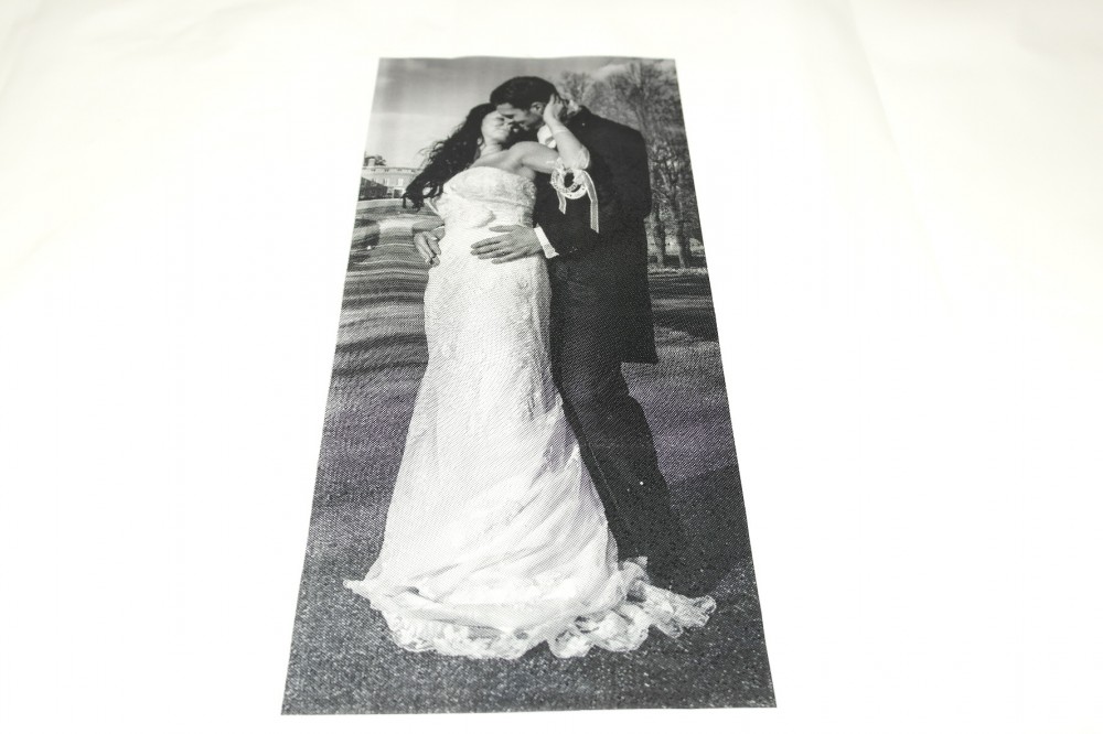 Single colour photo printed on carrier bag